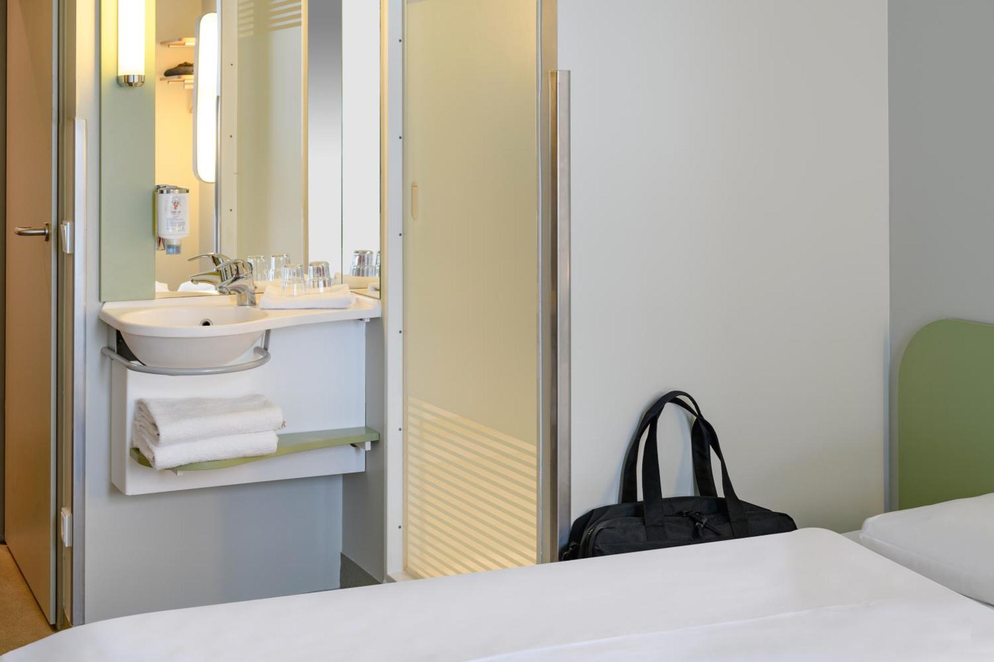 Ibis Budget Luebeck City Sued Lübeck Exterior foto