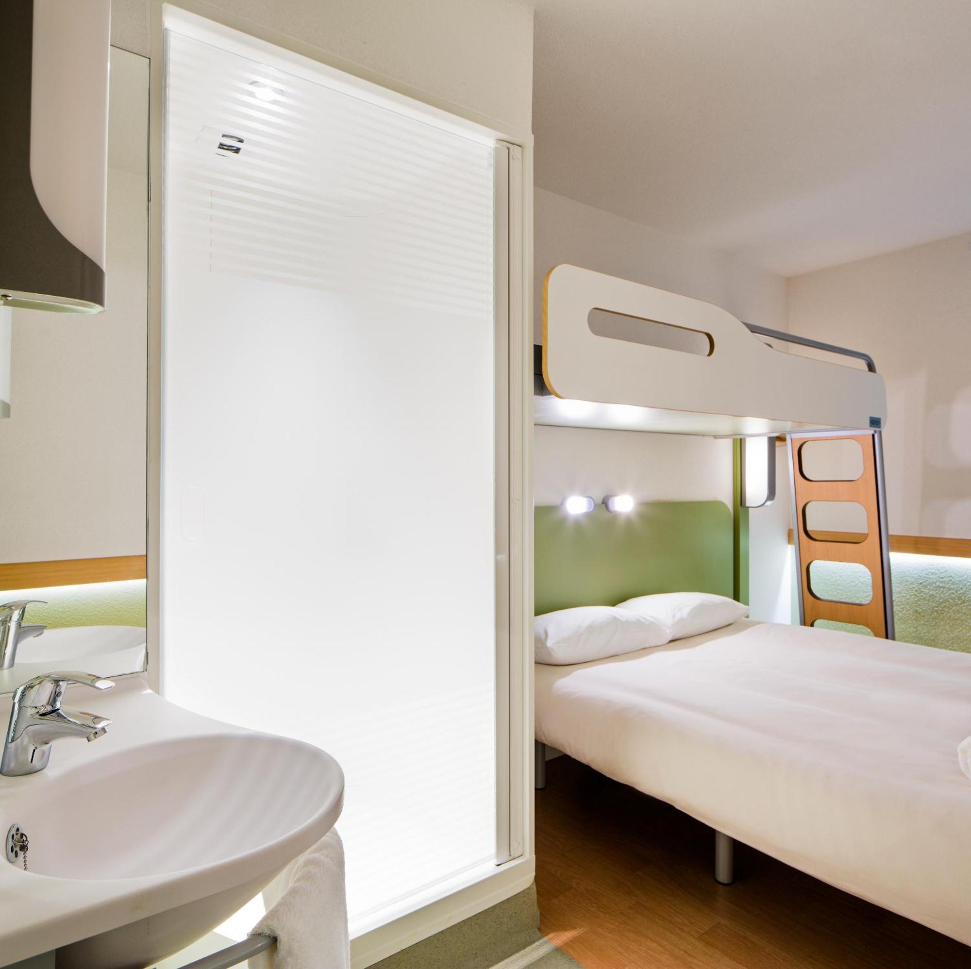 Ibis Budget Luebeck City Sued Lübeck Exterior foto